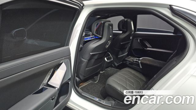 BMW 7-Series 740d xDrive M Sport