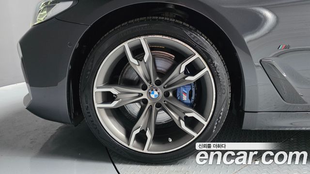 BMW 5-Series 523d M Sport