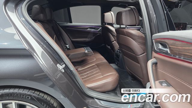 BMW 5-Series 523d M Sport