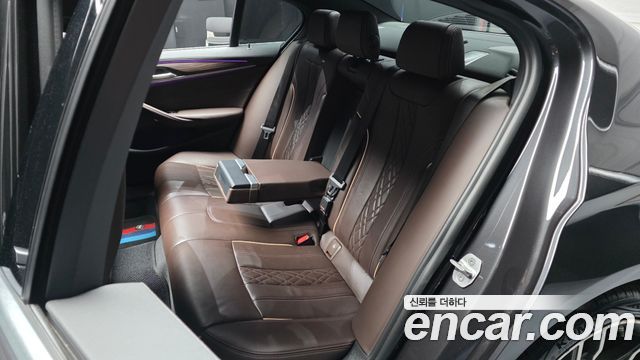 BMW 5-Series 523d M Sport