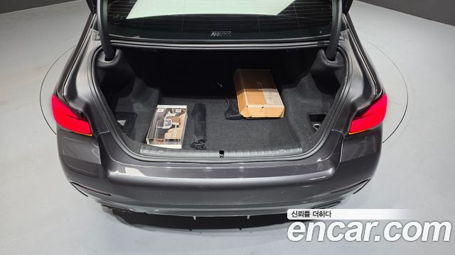 BMW 5-Series 523d M Sport