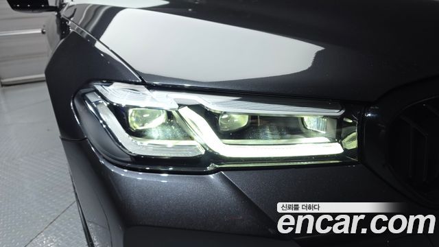 BMW 5-Series 523d M Sport