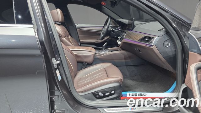 BMW 5-Series 523d M Sport