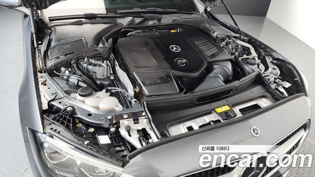 Mercedes-Benz C-Class C200 4MATIC Avantgarde