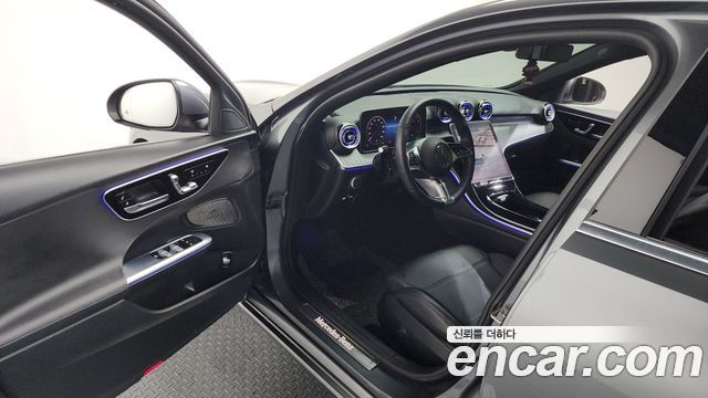 Mercedes-Benz C-Class C200 4MATIC Avantgarde