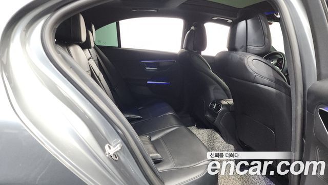 Mercedes-Benz C-Class C200 4MATIC Avantgarde