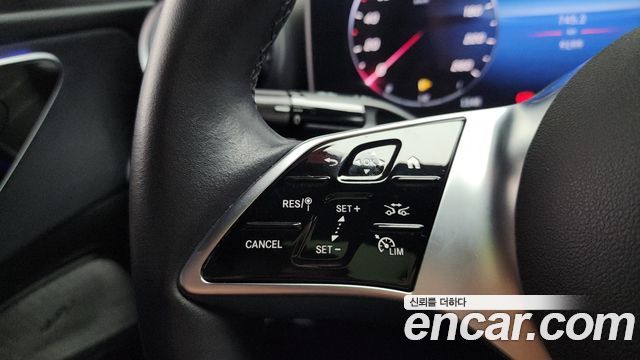 Mercedes-Benz C-Class C200 4MATIC Avantgarde