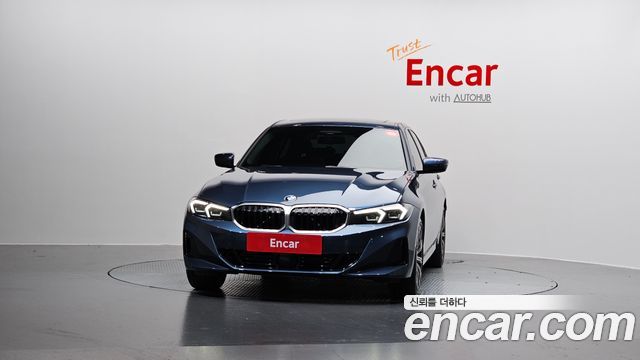 BMW 3-Series 320i
