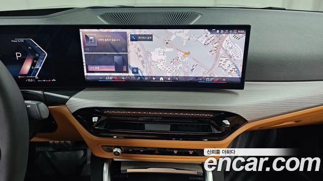 BMW 3-Series 320i