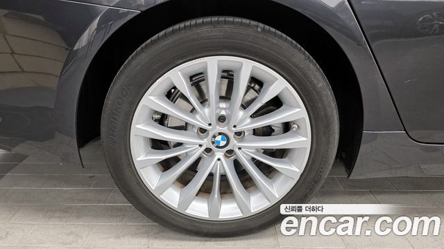 BMW 5-Series 523d Luxury