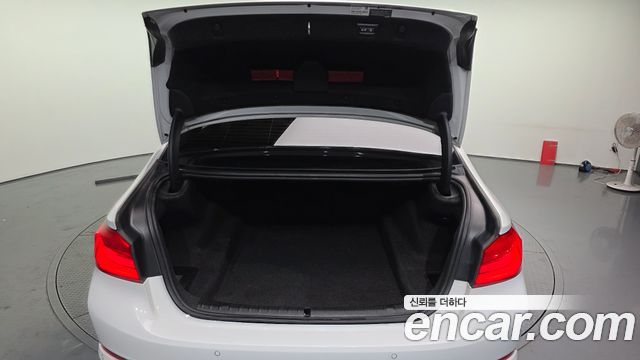 BMW 5-Series 520d Luxury Plus