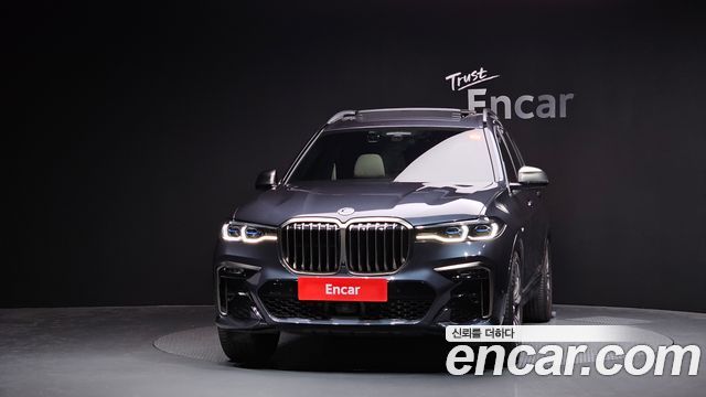 BMW X7 M50i 6STR