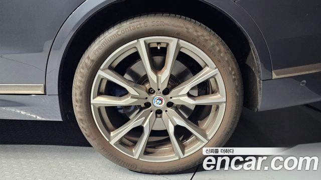 BMW X7 M50i 6STR