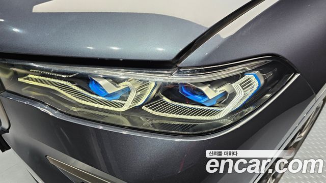 BMW X7 M50i 6STR