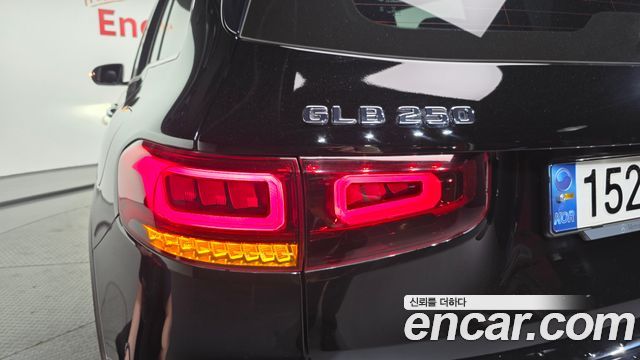 Mercedes-Benz GLB-Class GLB250 4MATIC