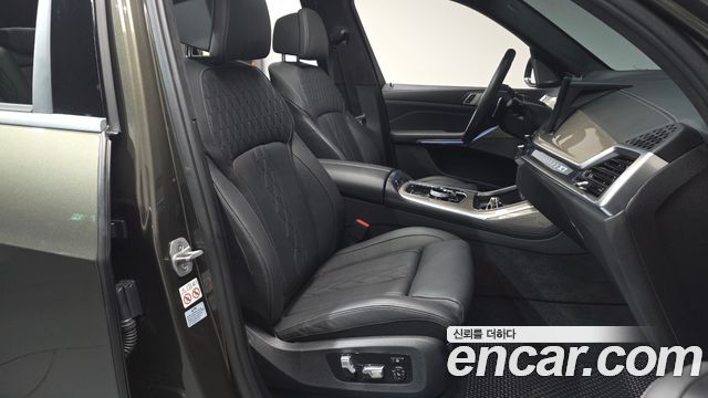 BMW X7 xDrive 40i Design Pure Excellence 7-Seater