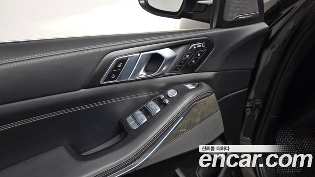BMW X7 xDrive 40i Design Pure Excellence 7-Seater