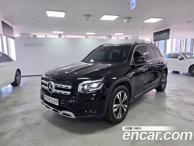 Mercedes-Benz GLB-Class GLB220