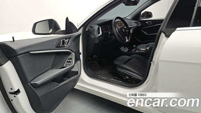 BMW 2-Series 220i Sport