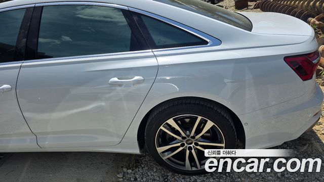Audi A6 45 TFSI Quattro Premium