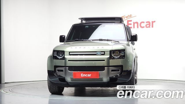 Land Rover Defender 110 D250 X-Dynamic SE