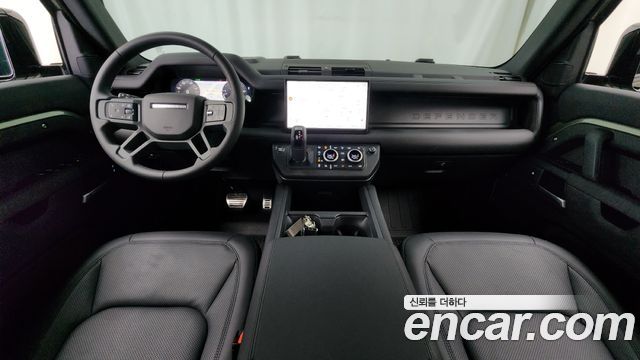 Land Rover Defender 110 D250 X-Dynamic SE