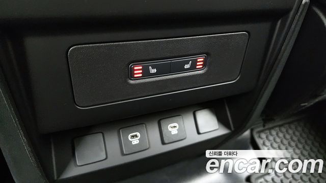 Land Rover Defender 110 D250 X-Dynamic SE