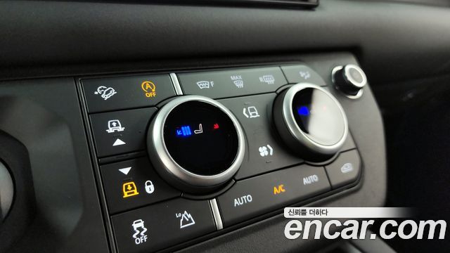 Land Rover Defender 110 D250 X-Dynamic SE