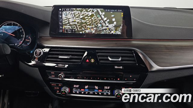 BMW 5-Series 530i xDrive M Sport Package Plus