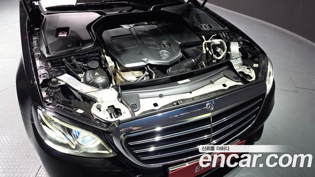 Mercedes-Benz E-Class E220d 4MATIC Exclusive