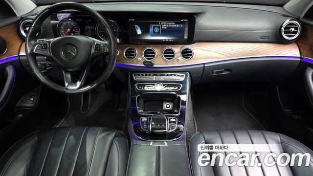 Mercedes-Benz E-Class E220d 4MATIC Exclusive
