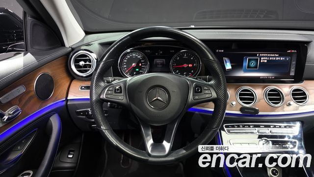 Mercedes-Benz E-Class E220d 4MATIC Exclusive