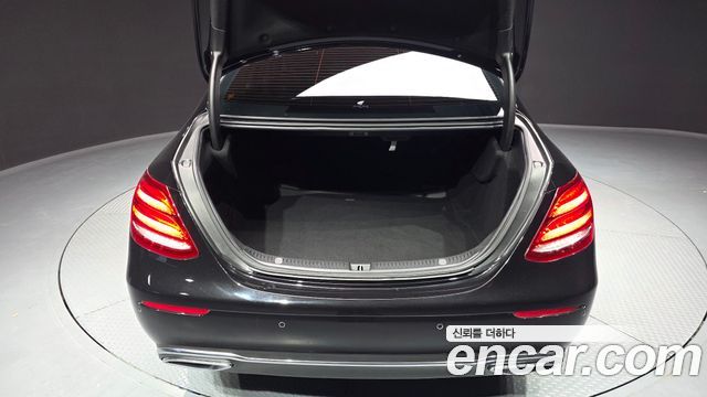 Mercedes-Benz E-Class E220d 4MATIC Exclusive