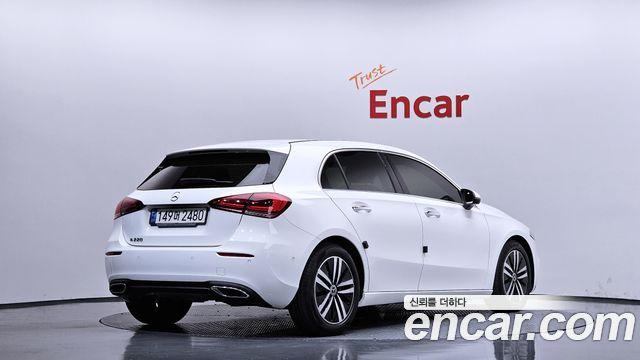 Mercedes-Benz A-Class A220 Hatchback