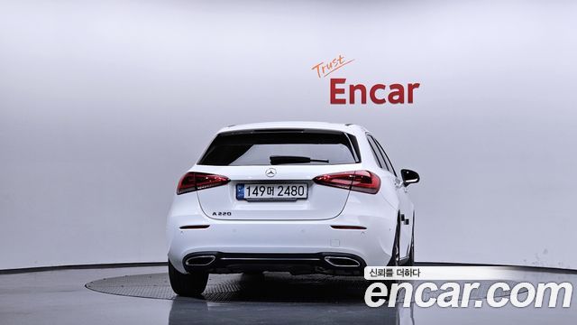 Mercedes-Benz A-Class A220 Hatchback