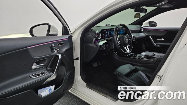 Mercedes-Benz A-Class A220 Hatchback