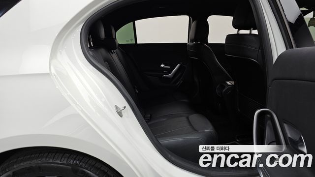 Mercedes-Benz A-Class A220 Hatchback