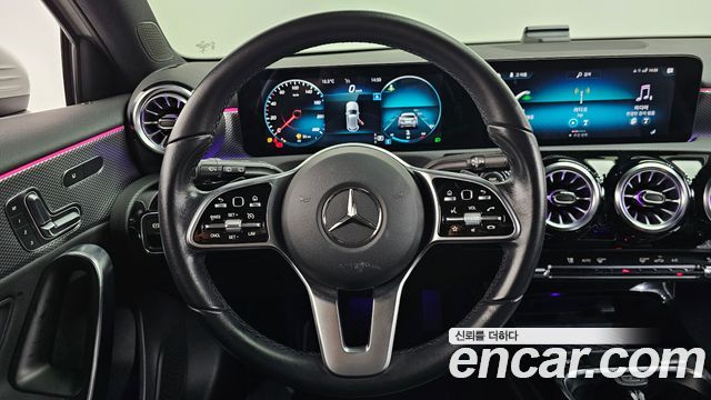 Mercedes-Benz A-Class A220 Hatchback