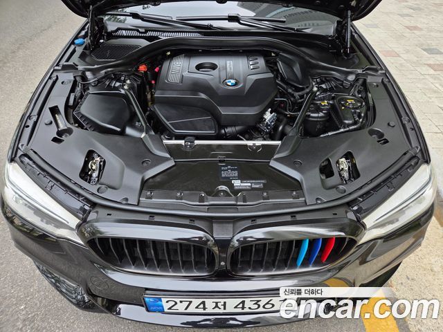 BMW 5-Series 530i M Sport Package Plus