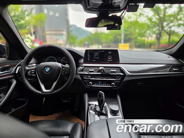 BMW 5-Series 530i M Sport Package Plus