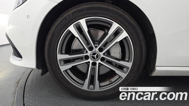 Mercedes-Benz E-Class E350 4MATIC Avantgarde