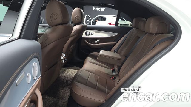 Mercedes-Benz E-Class E350 4MATIC Avantgarde