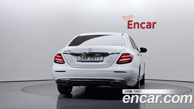 Mercedes-Benz E-Class E300 Avantgarde