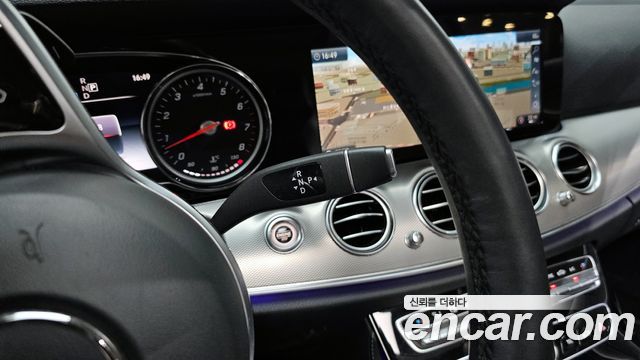 Mercedes-Benz E-Class E300 Avantgarde