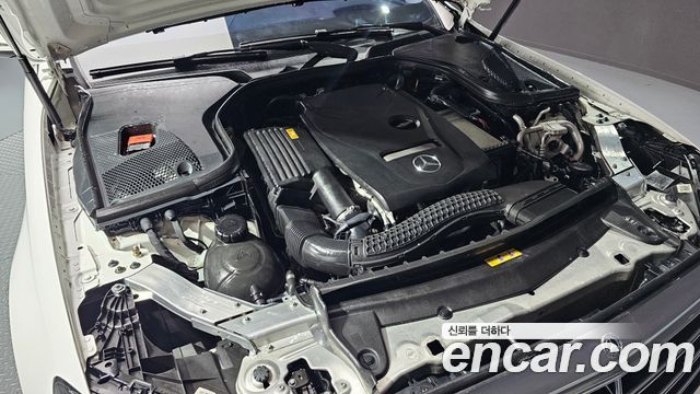 Mercedes-Benz E-Class E300 Exclusive