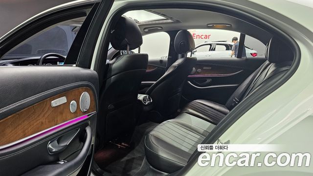 Mercedes-Benz E-Class E300 Exclusive