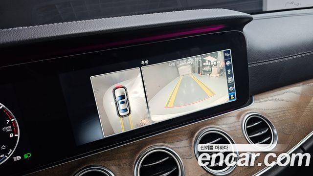Mercedes-Benz E-Class E300 Exclusive