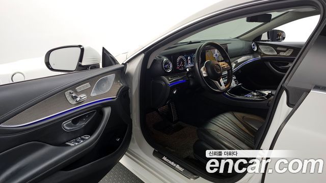 Mercedes-Benz CLS-Class CLS300d AMG Line