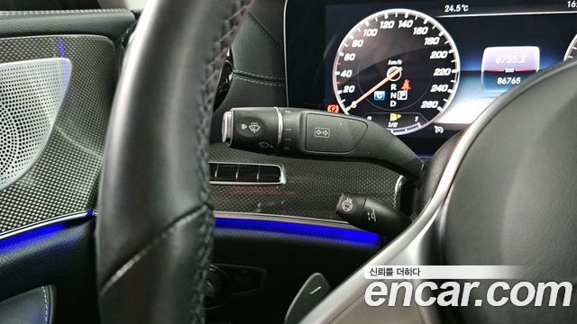 Mercedes-Benz CLS-Class CLS300d AMG Line