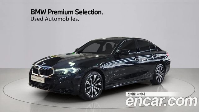 BMW 3-Series 320i